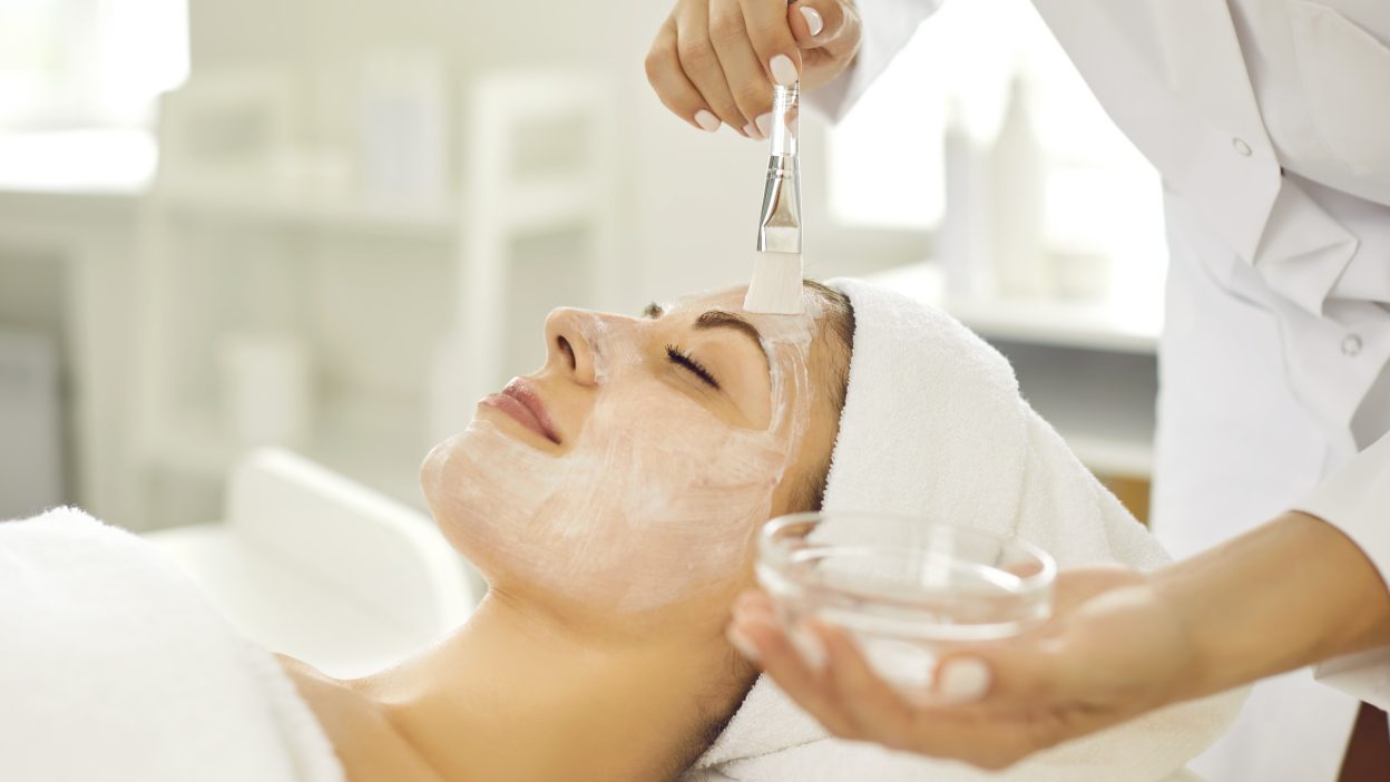 第四代焕肤XE-LHA PEEL手法