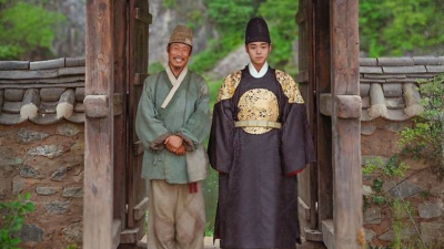 跟王生活的男人